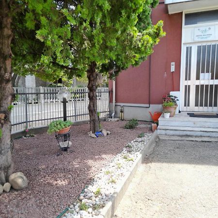 Cristel Malpensa Apartment Cardano Al Campo Exterior foto